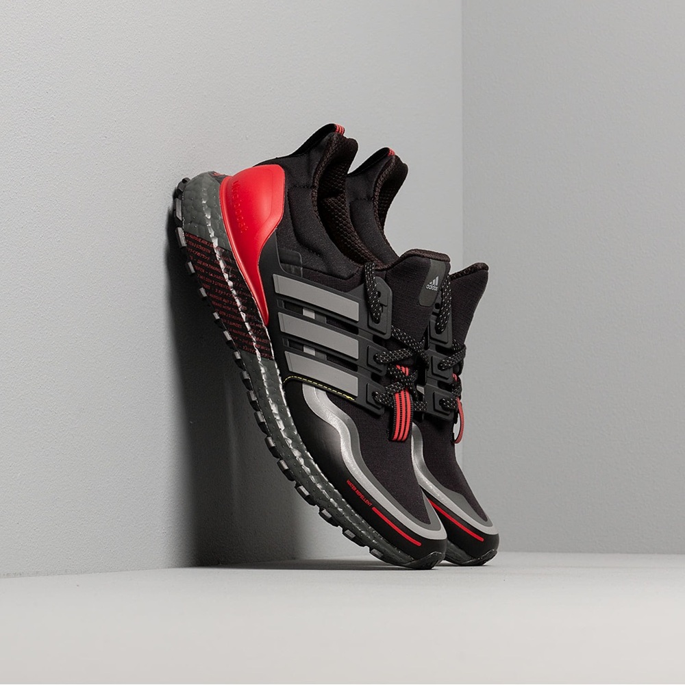 Men’s used Adidas ultraboost guard Continental size 10